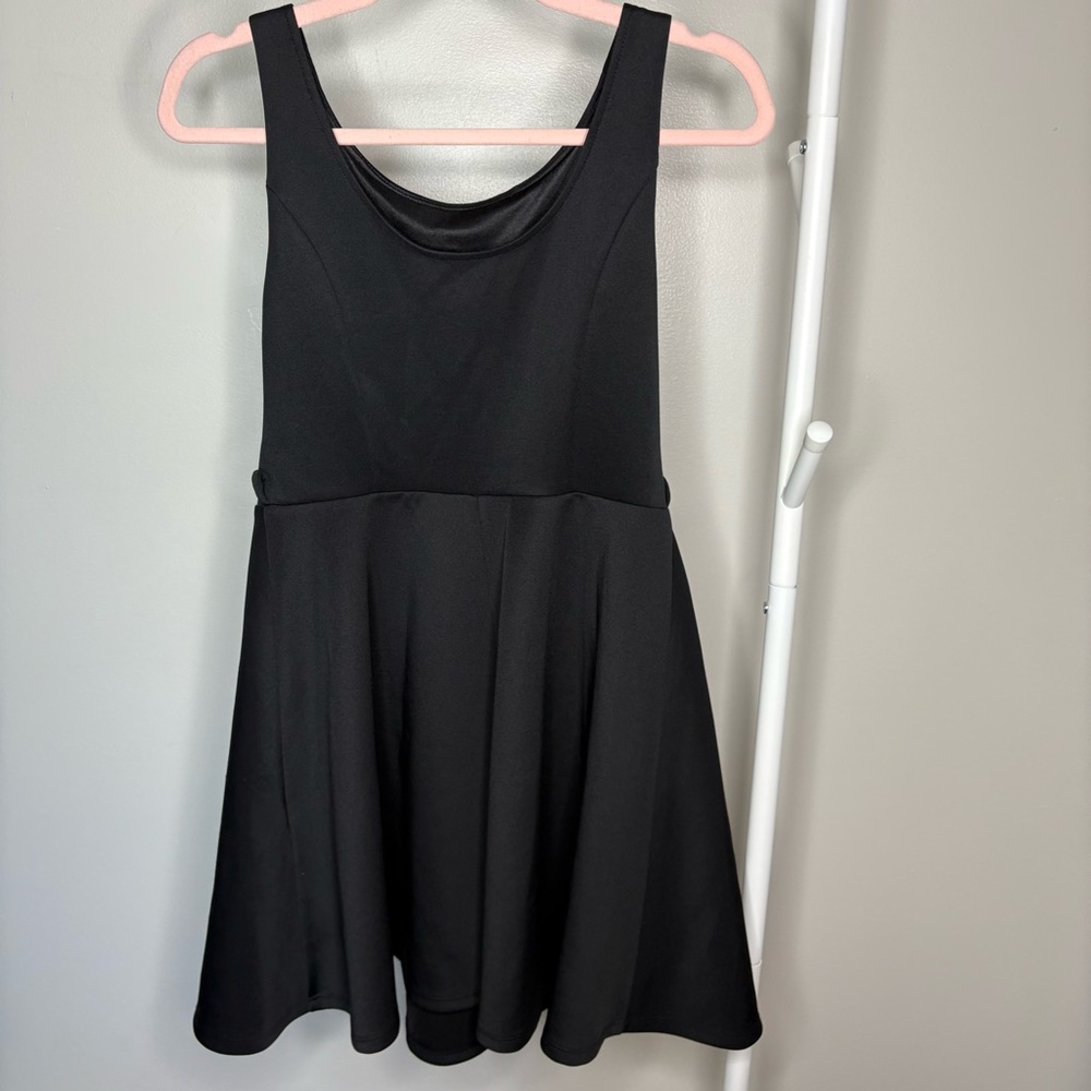 3/10$ 🌷 Forever 21 Black Scuba Skater Fit & Flare Mini Dress M - Picture 6 of 8